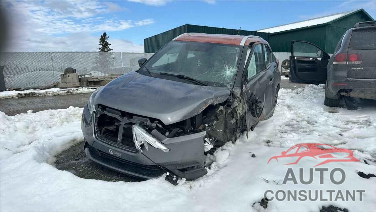 NISSAN KICKS 2018 - 3N1CP5CU3JL496956
