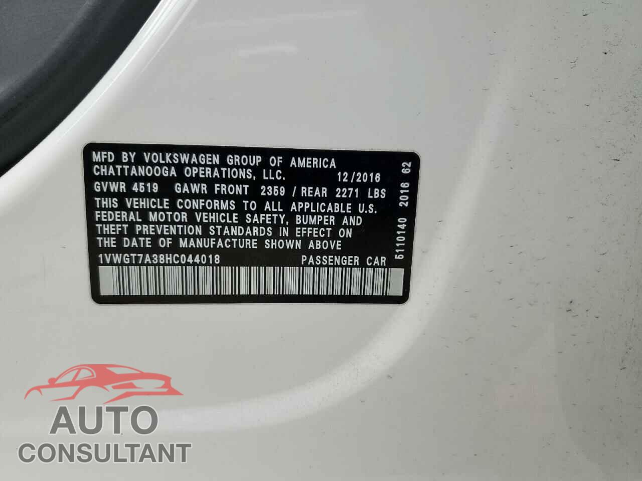 VOLKSWAGEN PASSAT 2017 - 1VWGT7A38HC044018