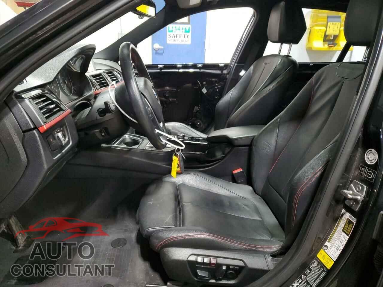 BMW 3 SERIES 2013 - WBA3B9C58DF586370