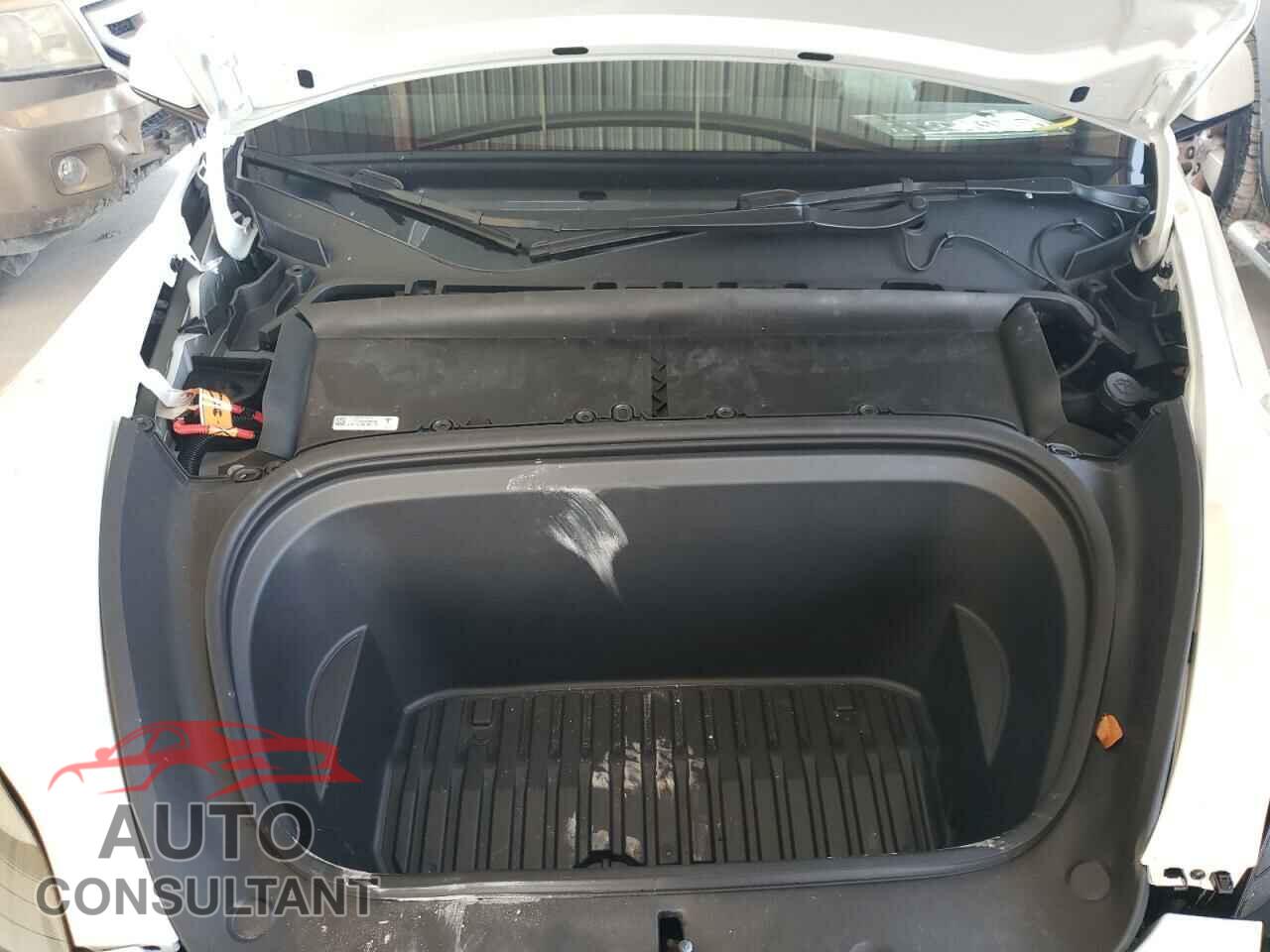 TESLA MODEL Y 2021 - 5YJYGDEF3MF246227