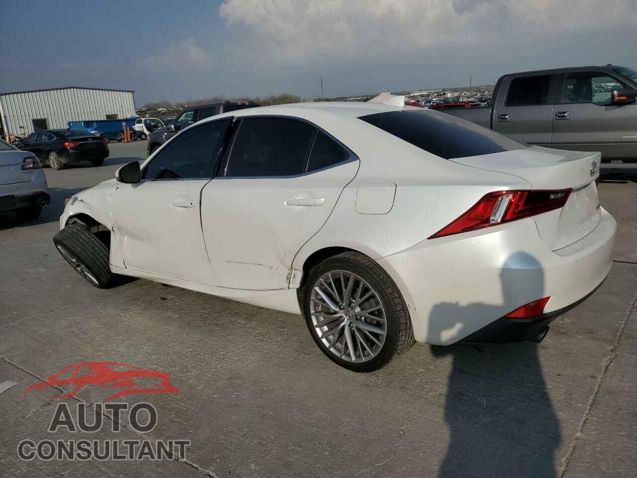 LEXUS IS 2016 - JTHBA1D24G5034901