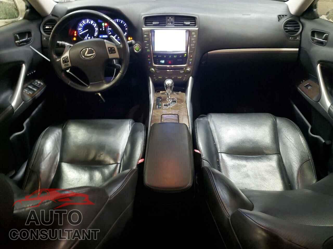 LEXUS IS 2012 - JTHCF5C22C5053701