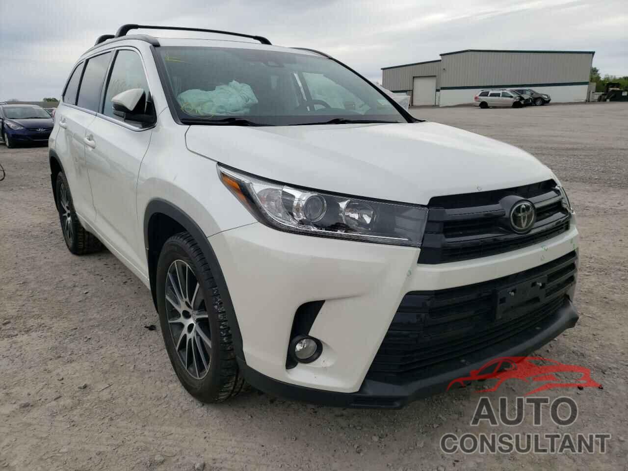 TOYOTA HIGHLANDER 2018 - 5TDJZRFH0JS804101