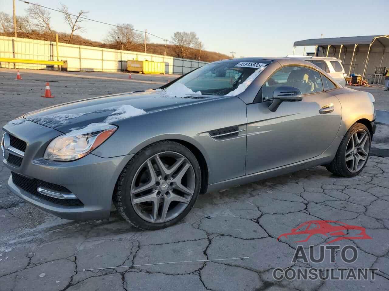 MERCEDES-BENZ SLK-CLASS 2015 - WDDPK4HA0FF103931