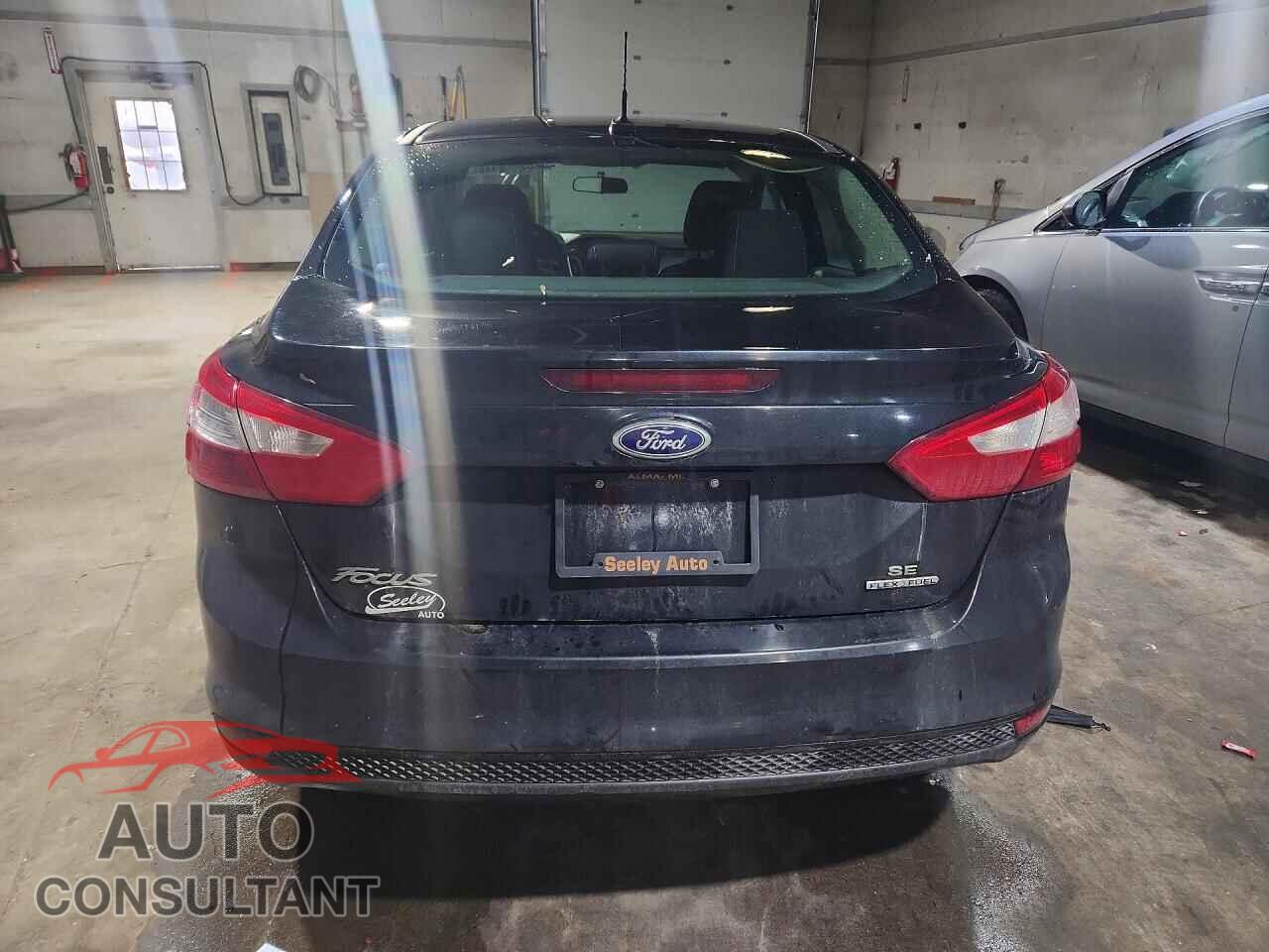 FORD FOCUS 2014 - 1FADP3F2XEL331414
