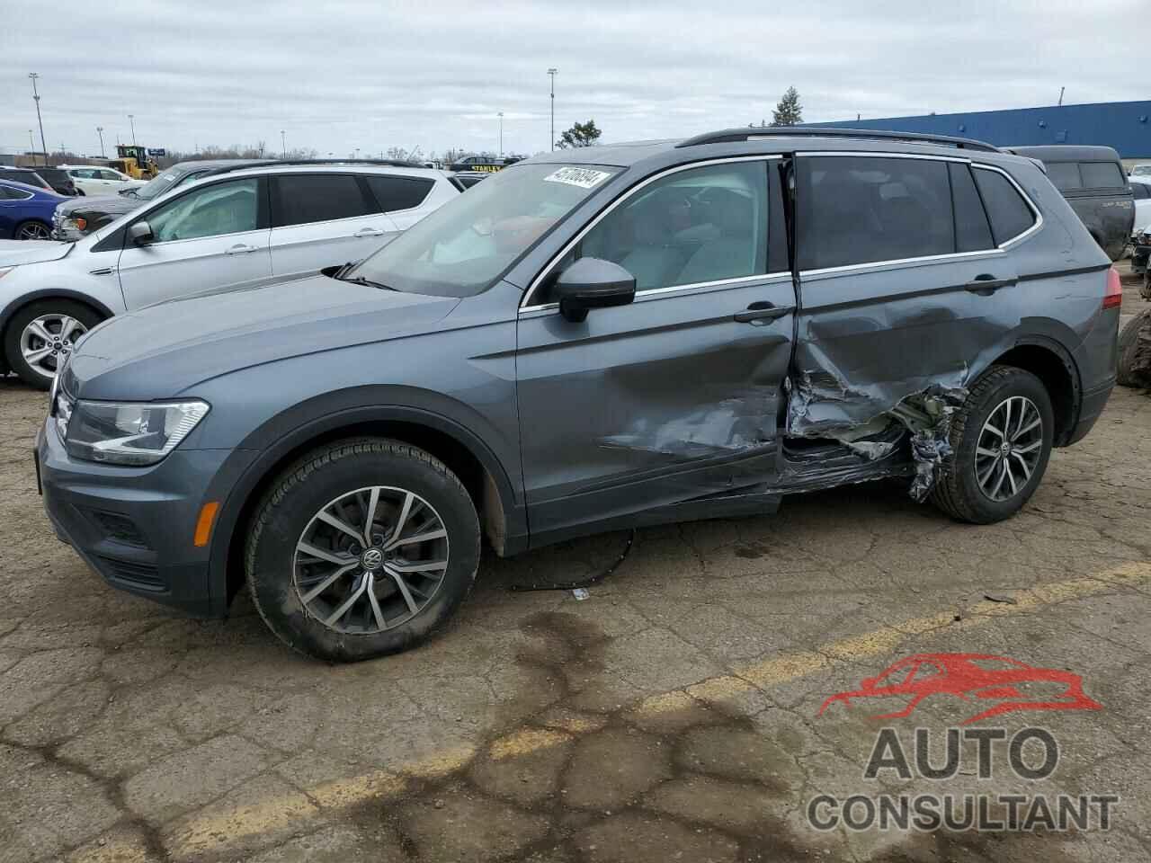 VOLKSWAGEN TIGUAN 2019 - 3VV2B7AX0KM138405