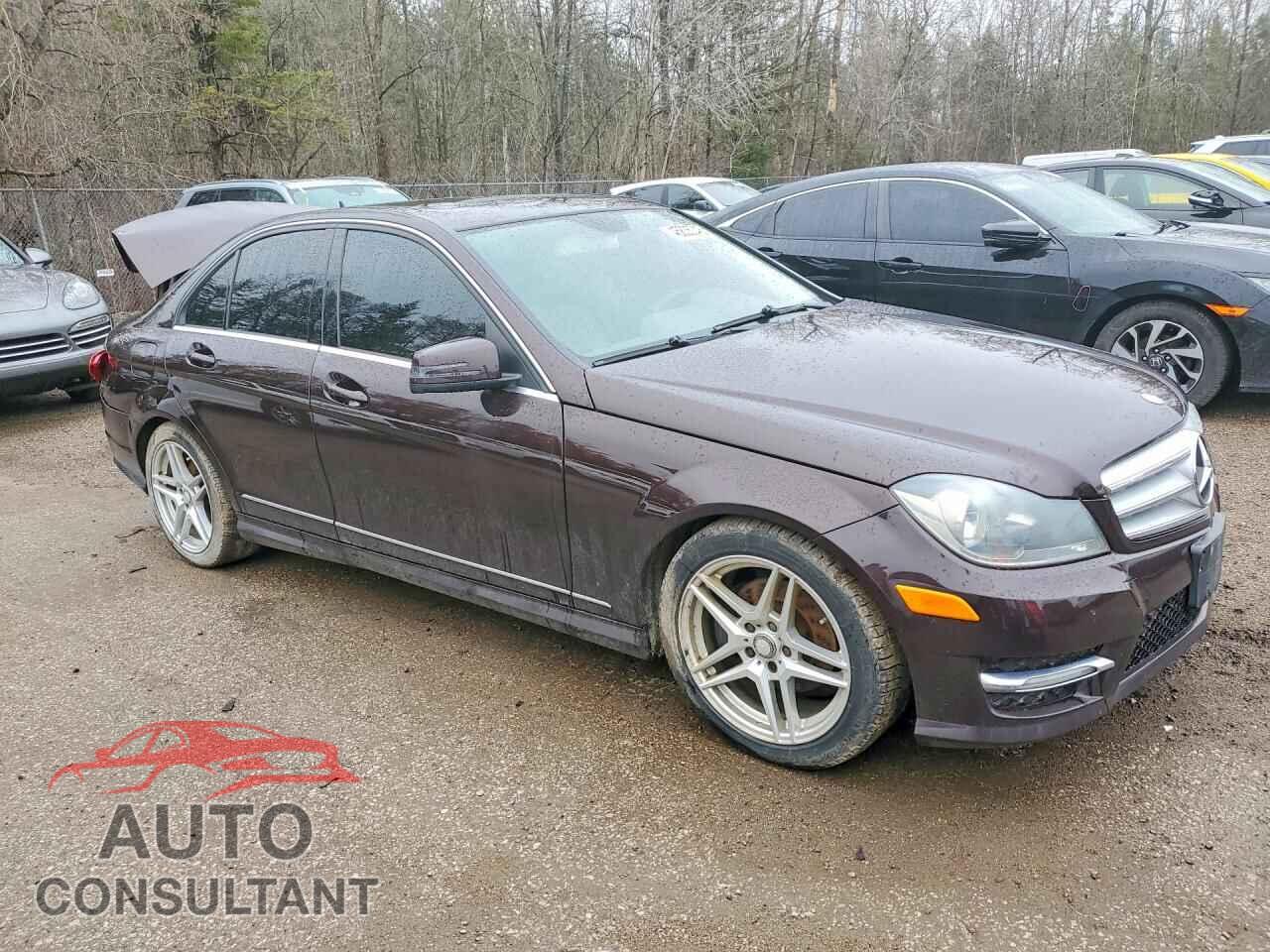 MERCEDES-BENZ C-CLASS 2012 - WDDGF8FB7CF913706