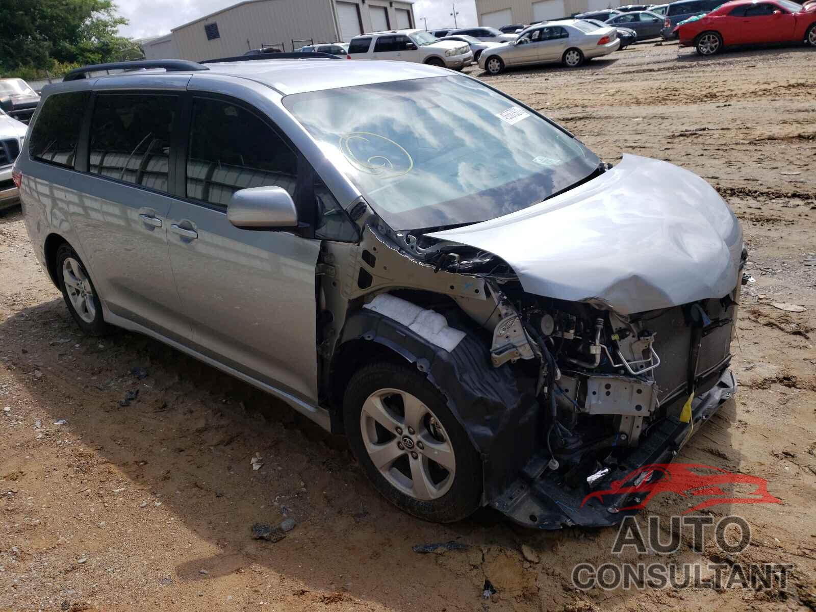 TOYOTA SIENNA 2019 - 5TDKZ3DC3KS020716