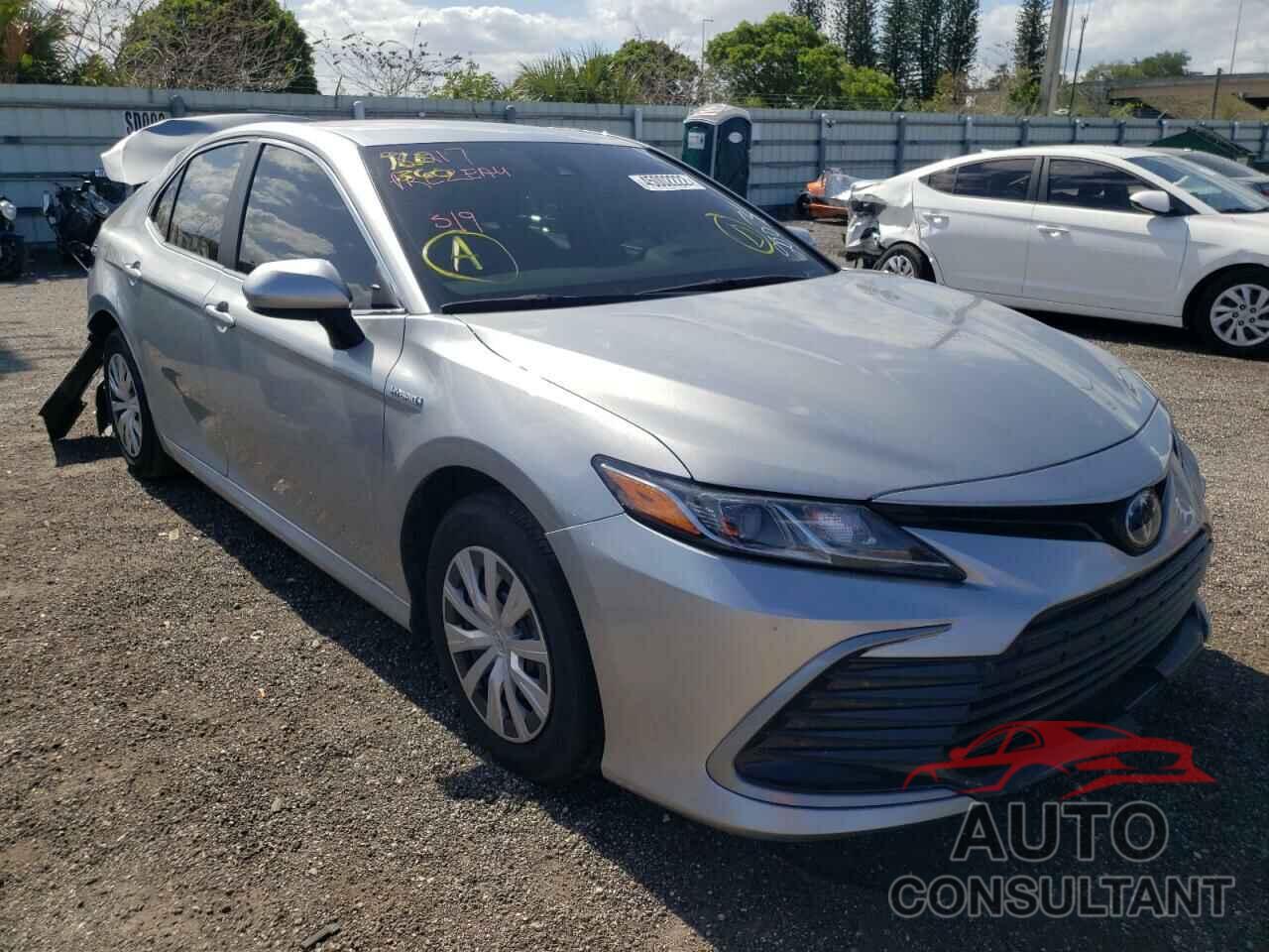 TOYOTA CAMRY 2021 - 4T1C31AK2MU562003