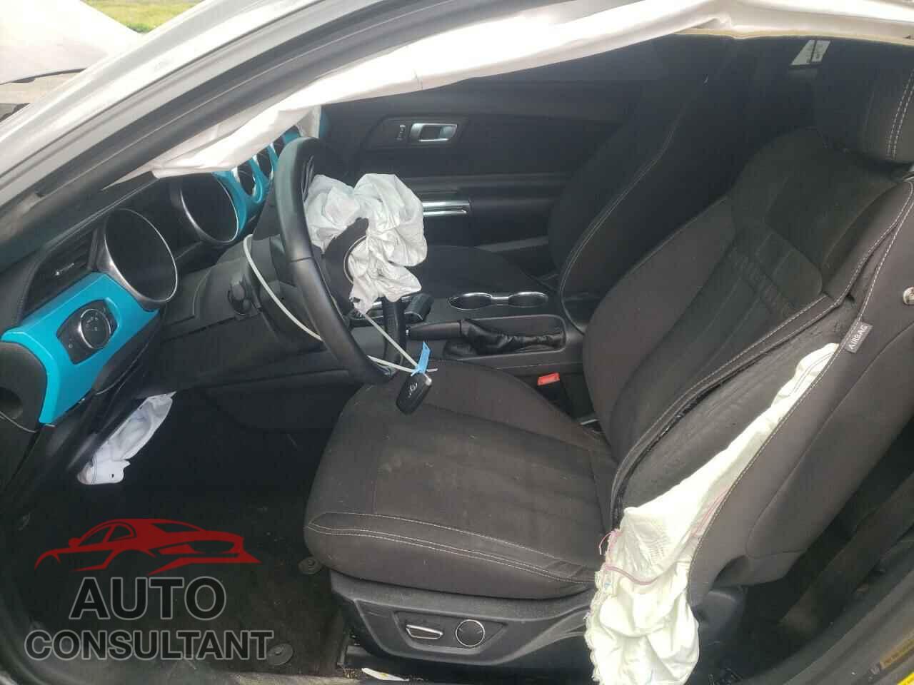 FORD MUSTANG 2018 - 1FA6P8CF4J5185295