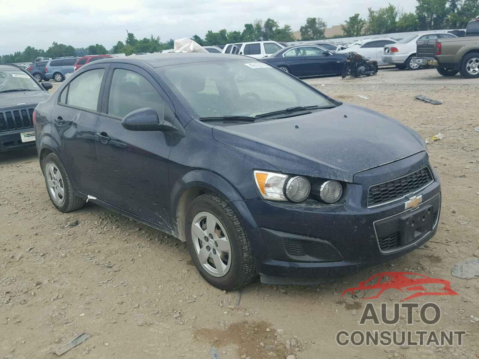 CHEVROLET SONIC 2015 - 1G1JA5SH0F4199384