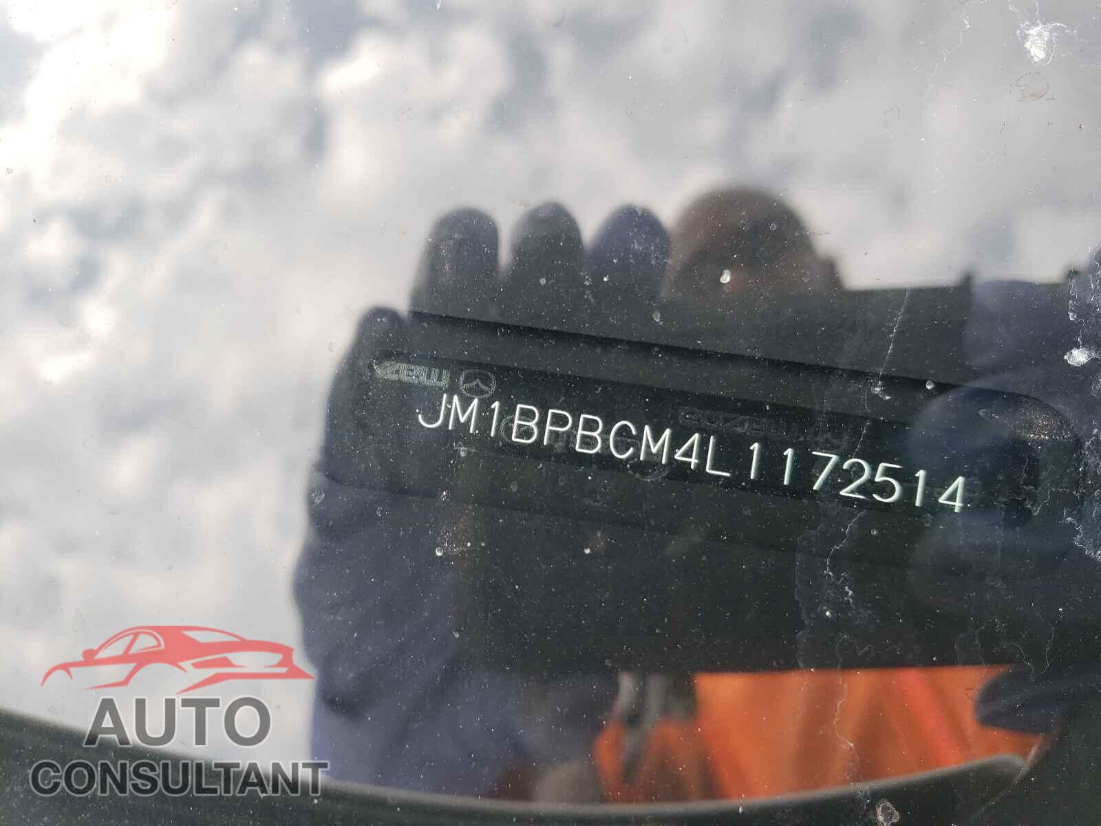 MAZDA 3 2020 - JM1BPBCM4L1172514