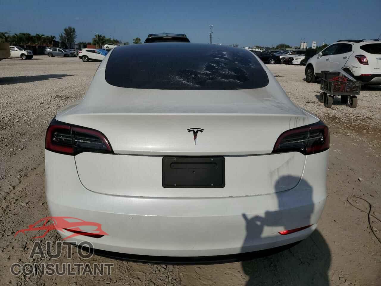 TESLA MODEL 3 2022 - 5YJ3E1EA4NF342663