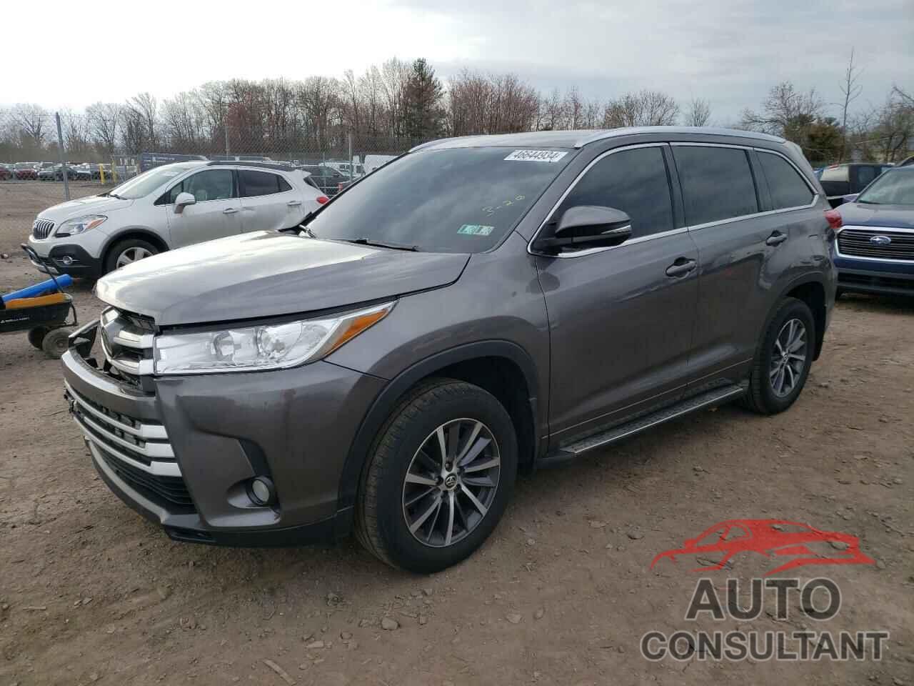 TOYOTA HIGHLANDER 2017 - 5TDJZRFH7HS454914