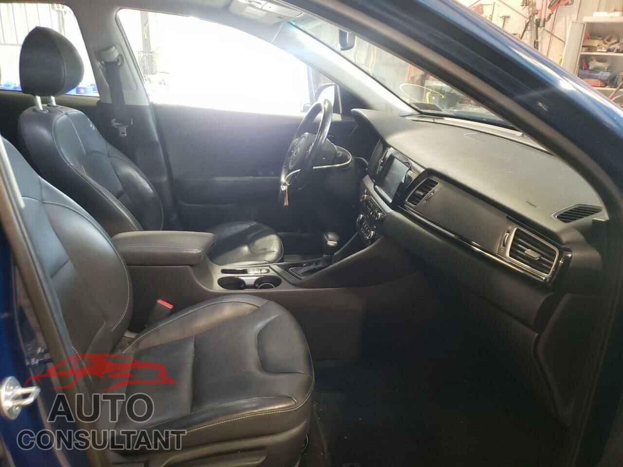 KIA NIRO 2018 - KNDCE3LC1J5121727