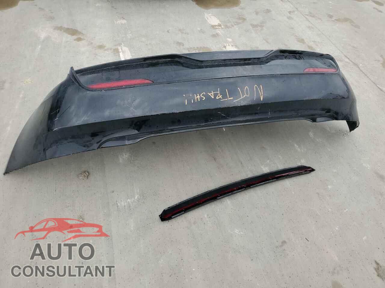 TESLA MODEL S 2023 - 5YJSA1E50PF527063