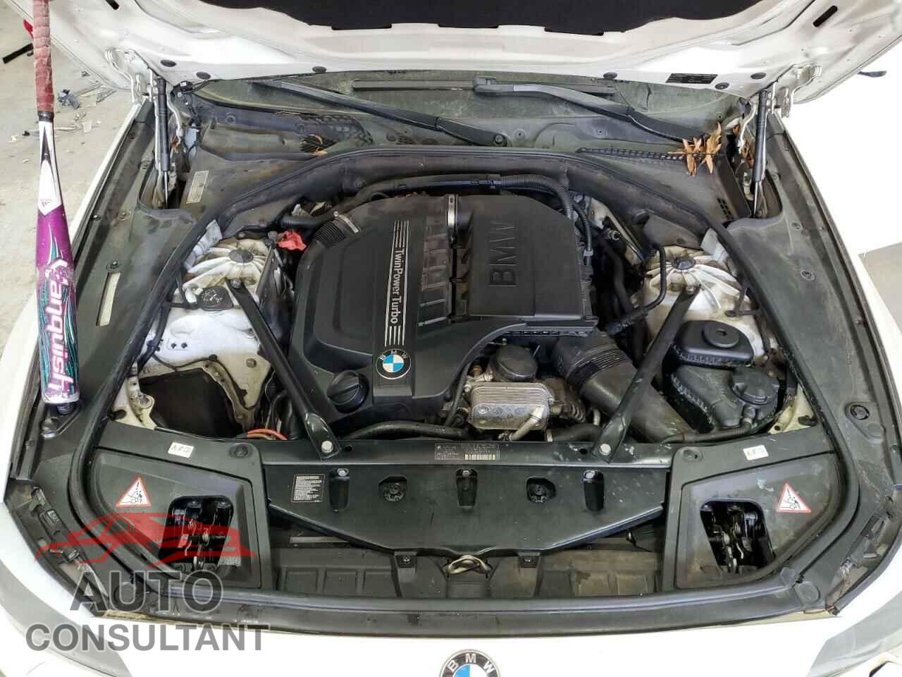 BMW 5 SERIES 2013 - WBAFU7C51DDU68779