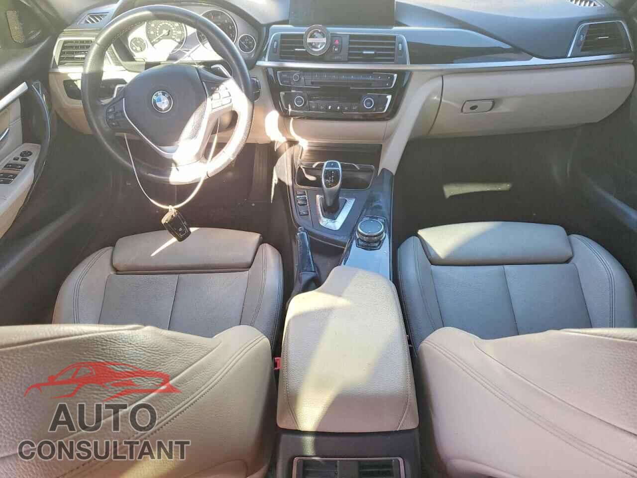 BMW 3 SERIES 2016 - WBA8E9G50GNU29014