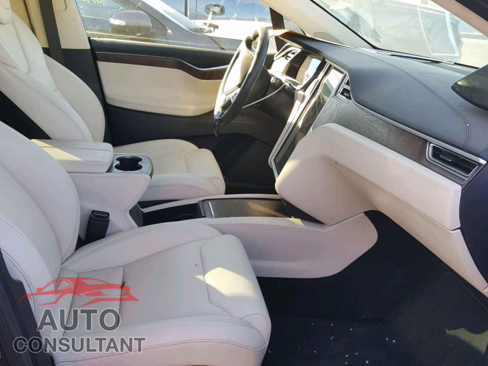 TESLA MODEL X 2017 - 5YJXCDE21HF079487