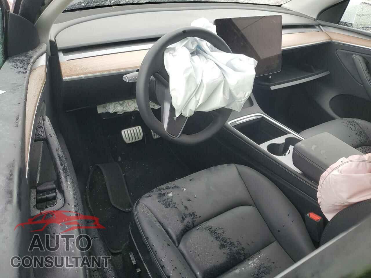 TESLA MODEL Y 2023 - 7SAYGDEF5PF958617