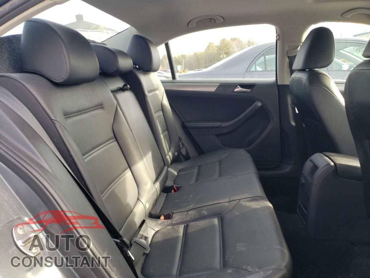 VOLKSWAGEN JETTA 2017 - 3VWDB7AJ5HM207596