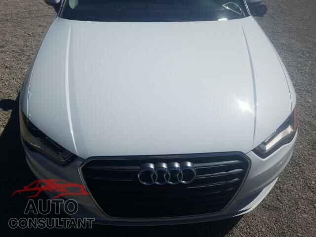 AUDI A3 2015 - WAUCJGFF6F1034135