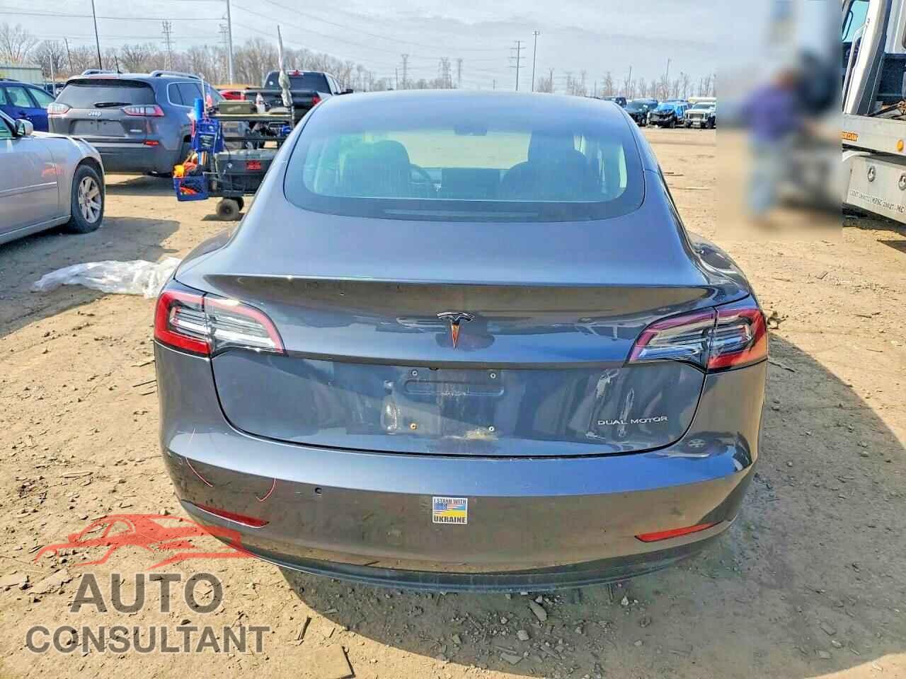 TESLA MODEL 3 2018 - 5YJ3E1EB3JF054815