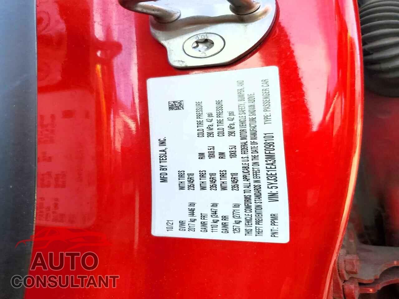 TESLA MODEL 3 2021 - 5YJ3E1EA3MF098101