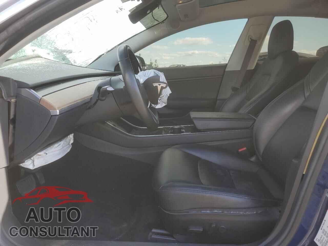 TESLA MODEL 3 2018 - 5YJ3E1EA8JF077918