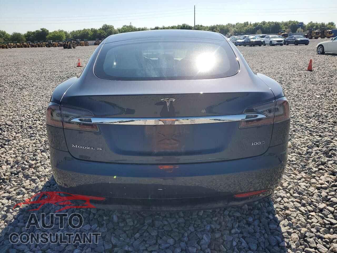 TESLA MODEL S 2018 - 5YJSA1E22JF268377