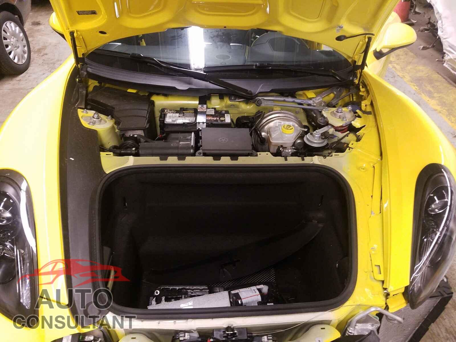 PORSCHE CAYMAN 2016 - WP0AC2A83GK197837
