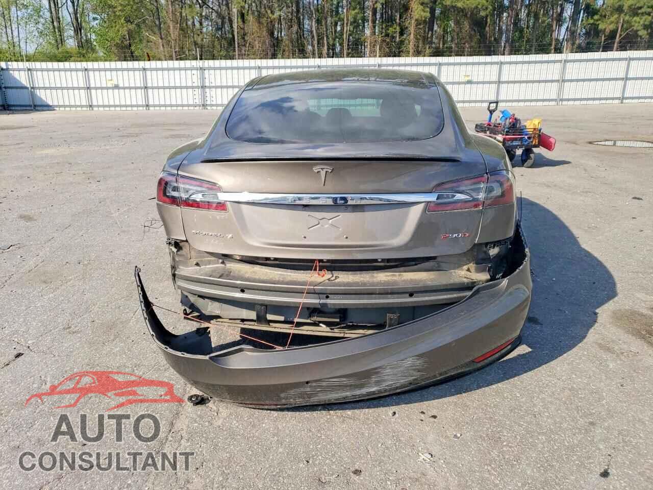 TESLA MODEL S 2016 - 5YJSA1E49GF142270