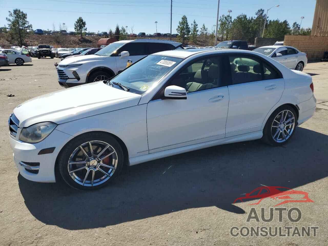 MERCEDES-BENZ C-CLASS 2014 - WDDGF8AB5EG246607