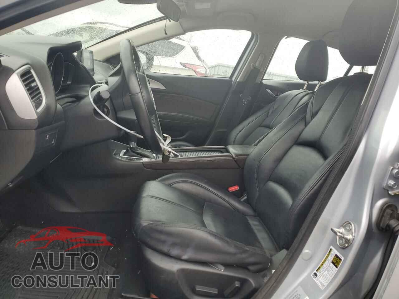 MAZDA 3 2017 - JM1BN1V71H1104704