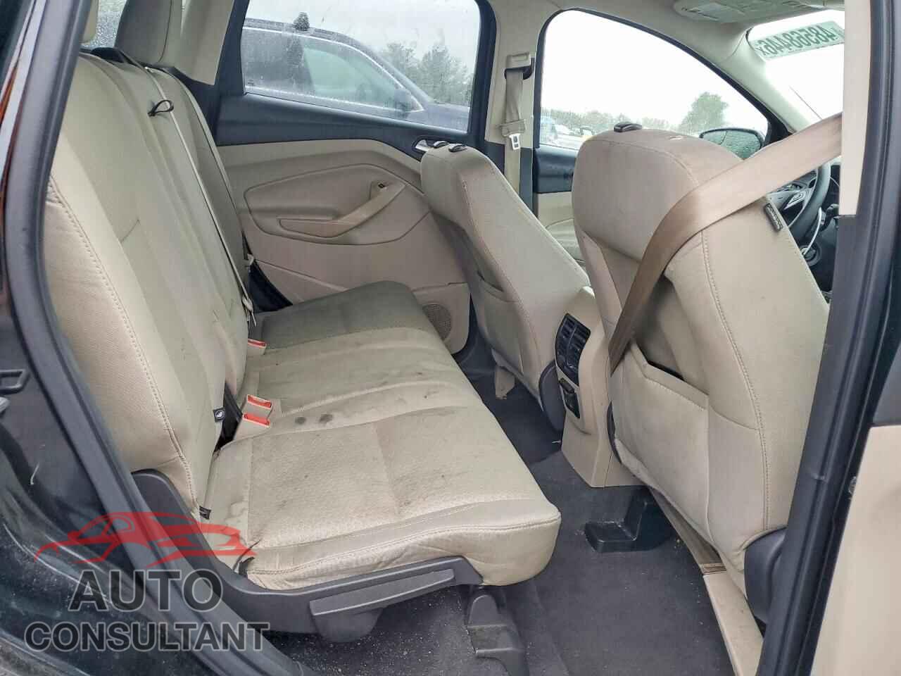 FORD ESCAPE 2017 - 1FMCU9G95HUB94034
