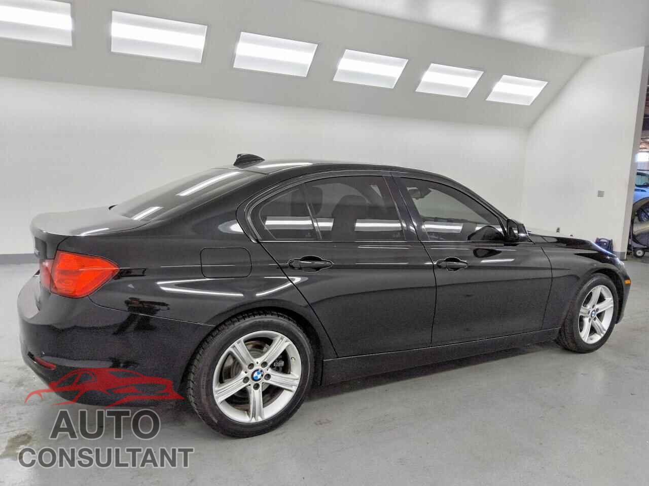 BMW 3 SERIES 2015 - WBA3C1C53FP116842
