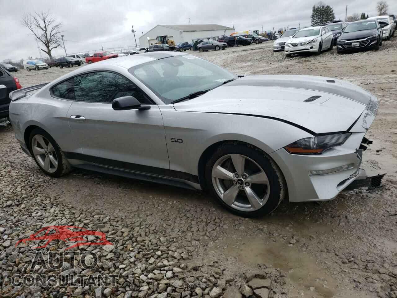 FORD MUSTANG 2019 - 1FA6P8CF7K5194221