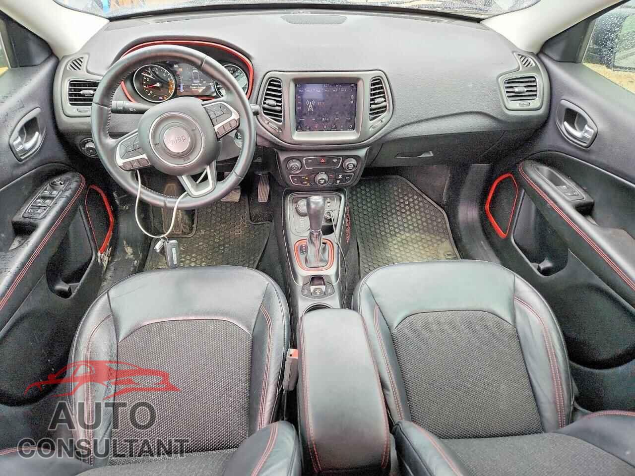 JEEP COMPASS 2017 - 3C4NJDDB5HT667408