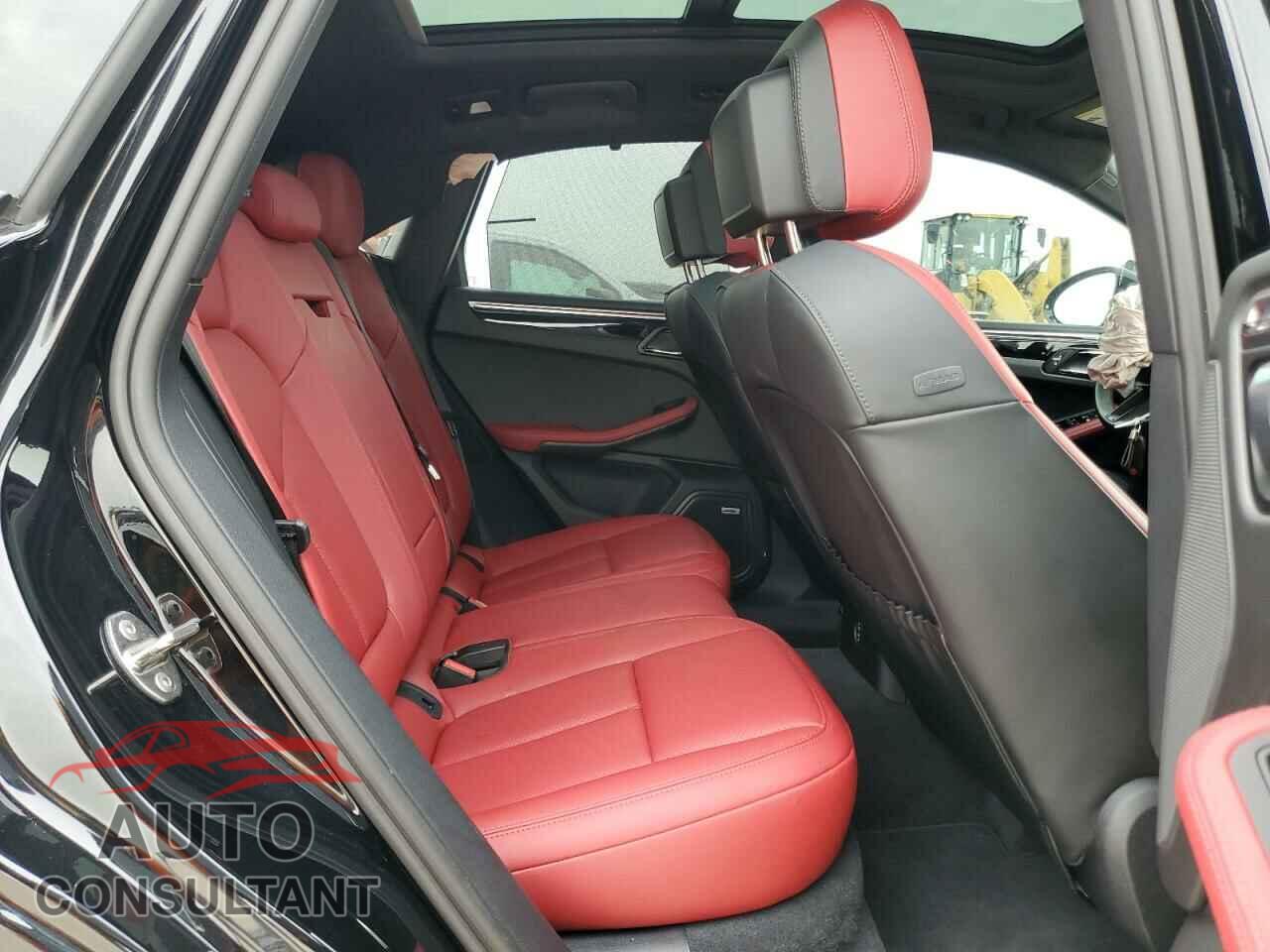 PORSCHE MACAN BASE 2024 - WP1AA2A52RLB03647