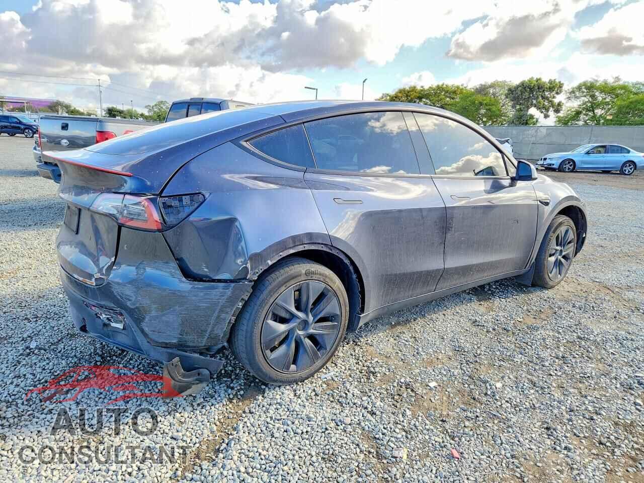 TESLA MODEL Y 2024 - 7SAYGDED9RF112248