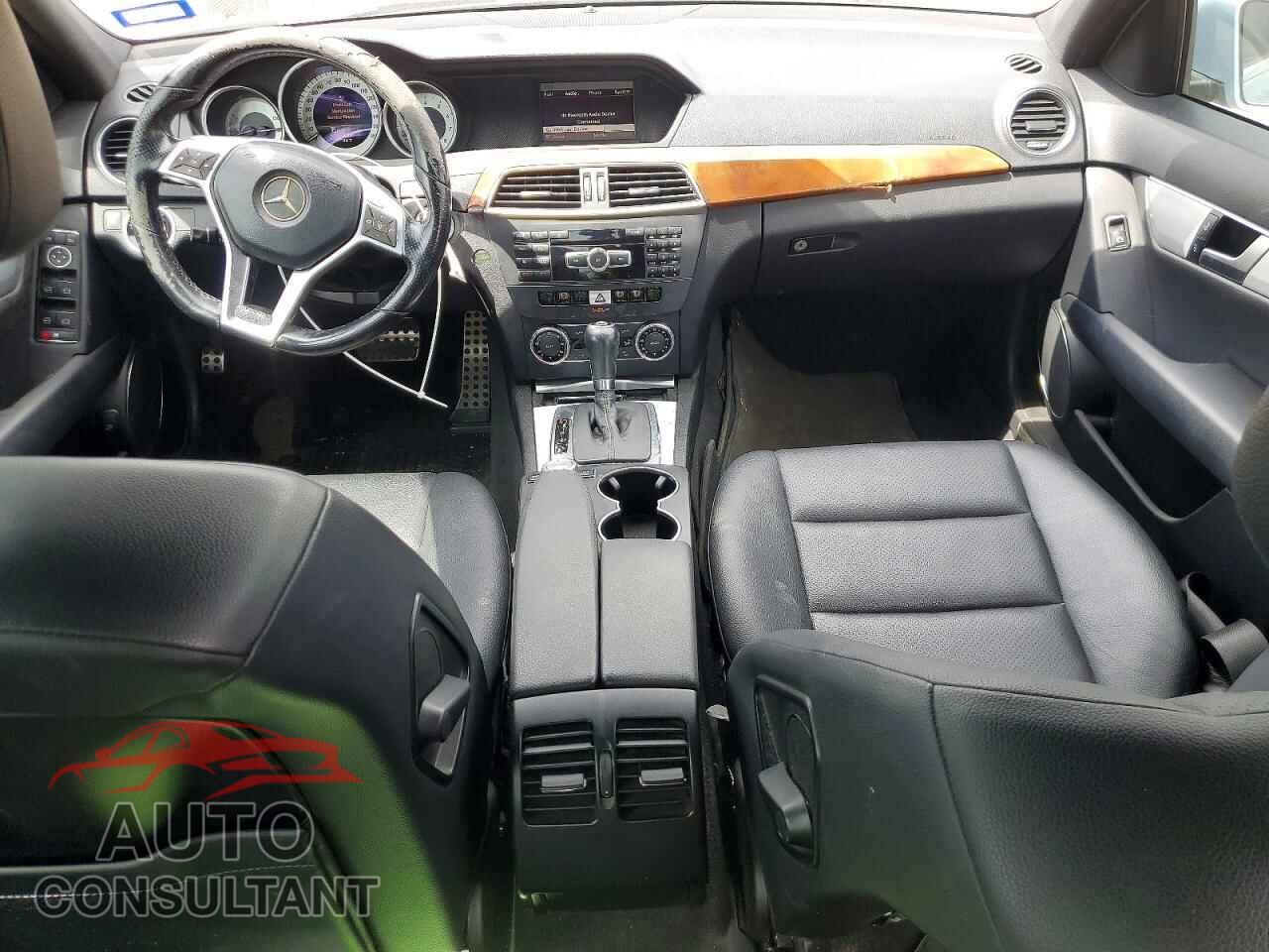 MERCEDES-BENZ C-CLASS 2013 - WDDGF4HB3DA769298