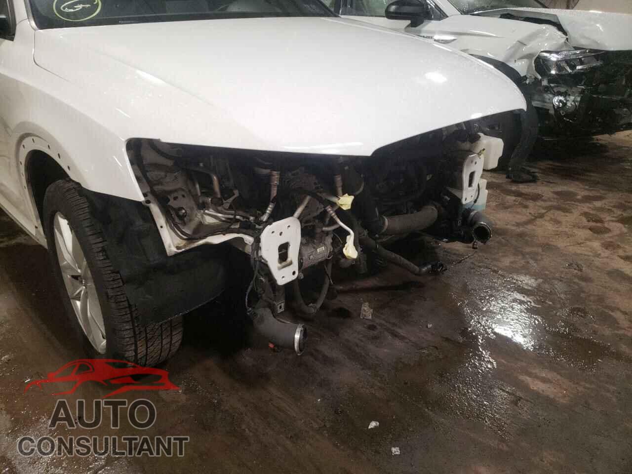 AUDI Q3 2017 - WA1BCCFS9HR015687