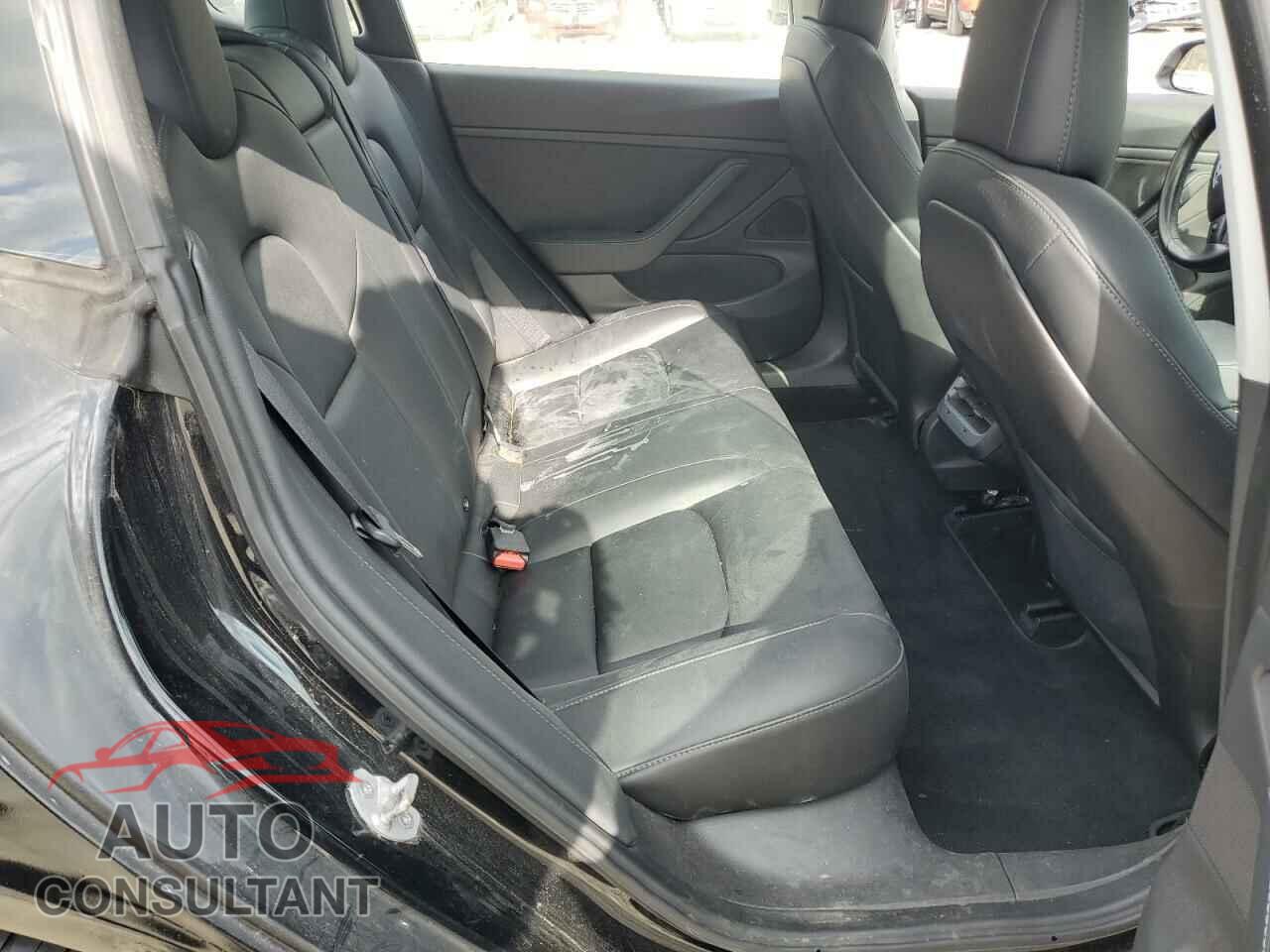 TESLA MODEL 3 2018 - 5YJ3E1EA1JF157349