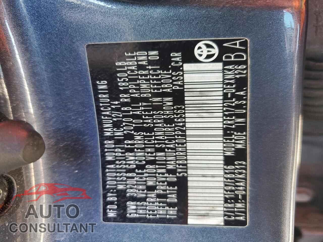TOYOTA COROLLA 2015 - 5YFBURHE0FP246563