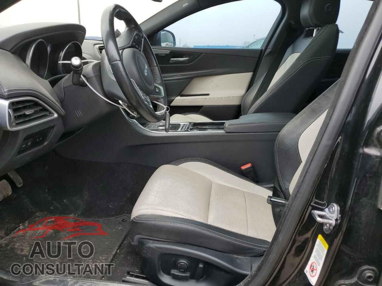 JAGUAR XE 2018 - SAJAL4EV7JCP21957