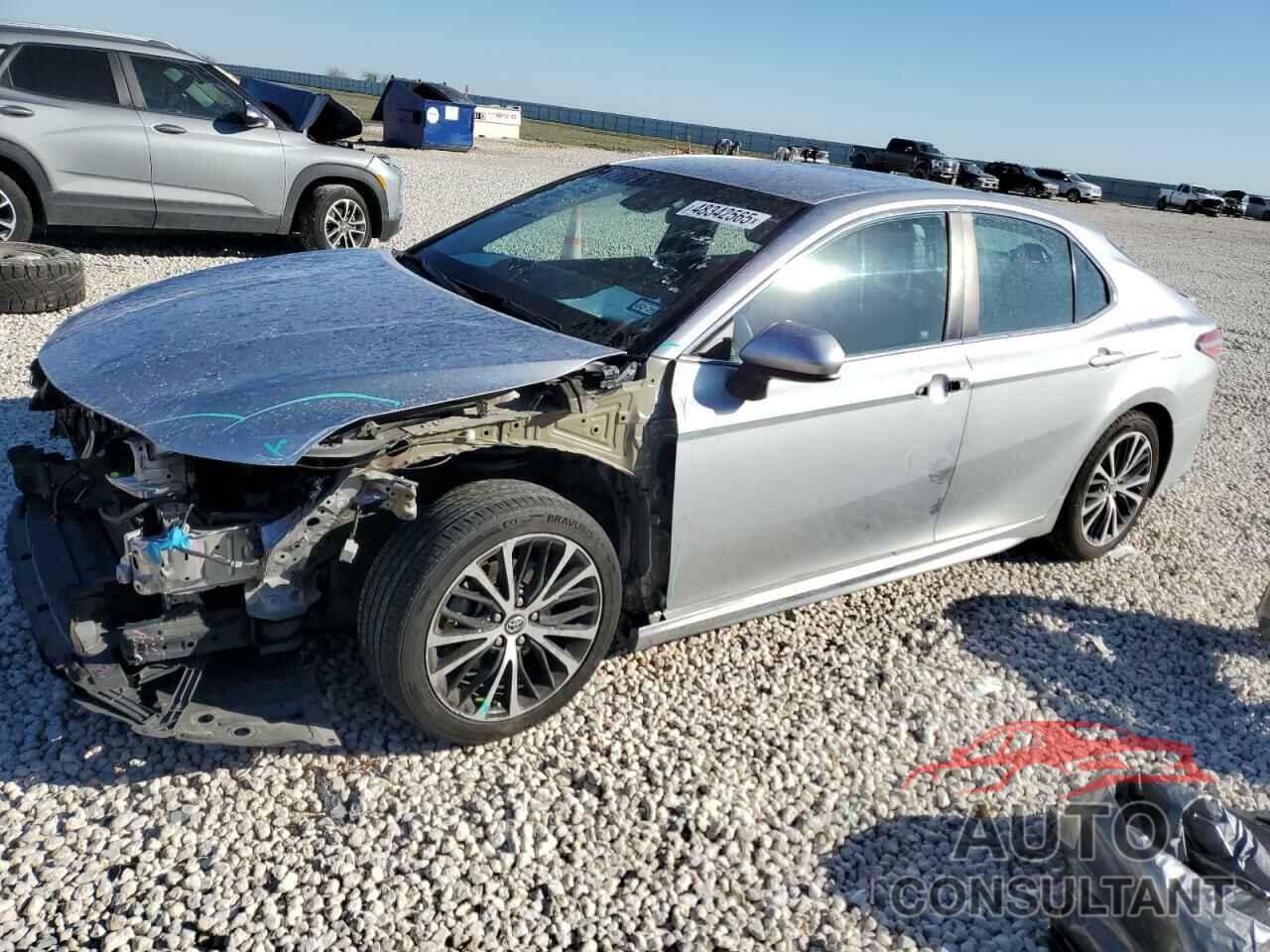 TOYOTA CAMRY 2018 - 4T1B11HK1JU078309
