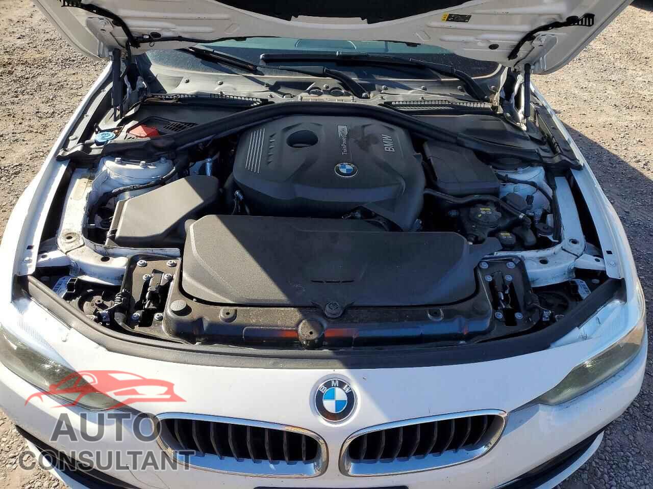 BMW 3 SERIES 2017 - WBA8B9C50HK676485