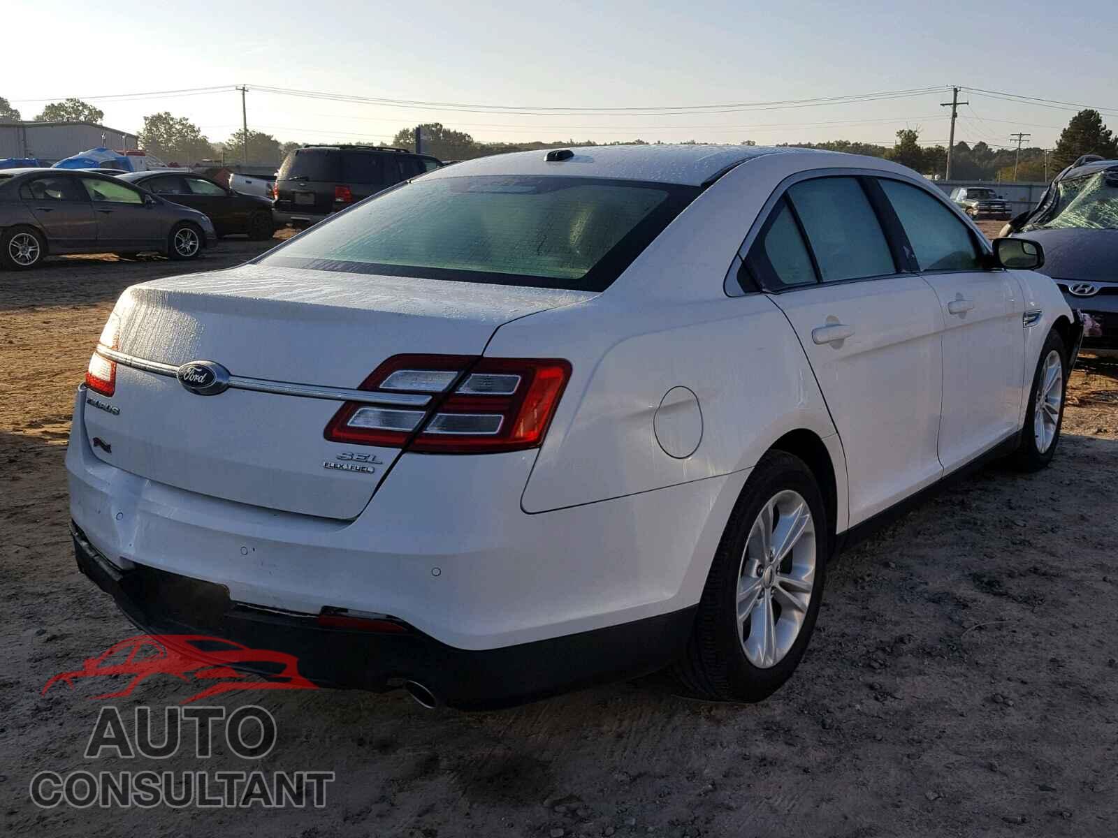 FORD TAURUS 2015 - 1FAHP2E85FG160910
