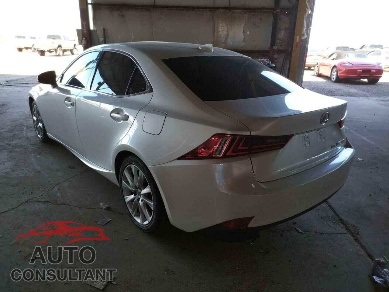 LEXUS IS 2016 - JTHCM1D25G5008111