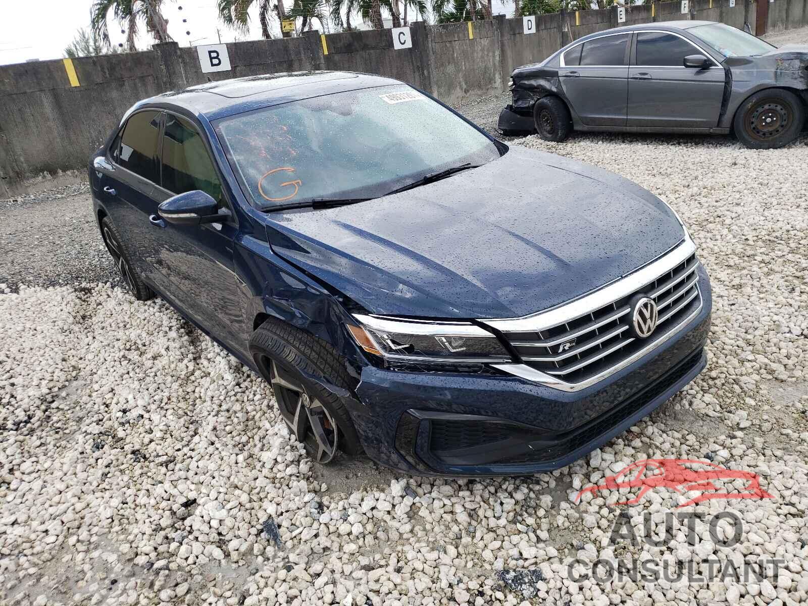 VOLKSWAGEN PASSAT 2020 - 1VWMA7A39LC020649